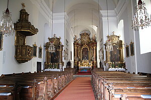 Neulengbach, Pfarrkirche, Blick in das Innere