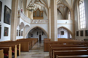 Petzenkirchen, Pfarrkirche hl. Stephan, Blick gegen die Orgelempore