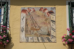 Hollenstein an der Ybbs, Dorf Nr. 6, Haus "Zur goldenen Sense", ehem. Dingstatt, Sonnenuhr 1769