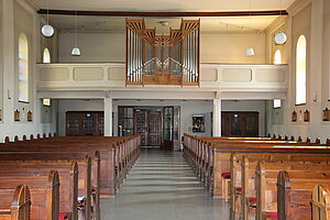 Kematen, Pfarrkirche Hl. Familie, Blick gegen Orgel