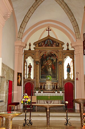 Spannberg, Pfarrkirche h. Martin, Blick in das Chorquadrat mit Kreuzrippengewölbe