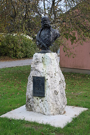 Großmugl, Denkmal für Kaiser Franz Joseph I., 1908