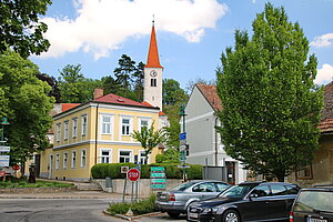 Königsbrunn am Wagram, Rathaus mit späthistoristischer Fassade aus dem 19. Jh.
