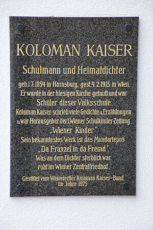 Großrußbach, Gedenkstein für den Heimatdichter Koloman Kaiser