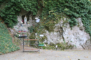Bad Deutsch-Altenburg, Lourdes-Grotte