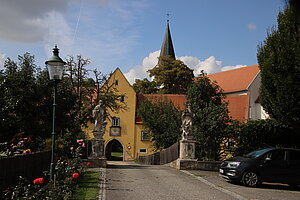 St. Bernhard, Komplex des ehemaligen Zisterzienserinnenstiftes