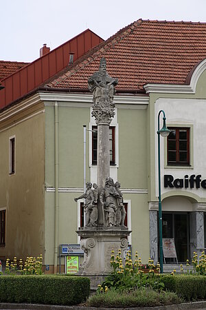 Mank, Dreifaltigkeitssäule auf dem Hauptplatz, um 1700