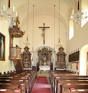 Schwarzau im Gebirge, Pfarrkirche hl. Nikolaus, Blick in das Kircheninnere