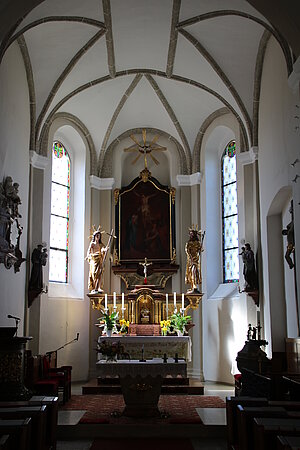 Hirschbach, Pfarrkirche Kreuzerhöhung, Blick in den Chor, Gewölbe 4. Viertel 16. Jh.