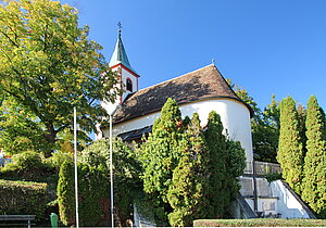 Sparbach, Filialkirche hl. Nikolaus, ehem. Wehrkirche, 13. Jh. (?) - Saalkirche mit Rundapsis und vorgestelltem West-Turm