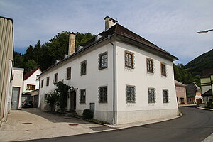 Eisenstraße 15, ehem. Marktrichterhaus, Eisenhandlungshaus, 1730-1800 Gasthaus
