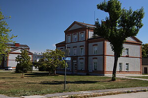 Felixdorf, Arbeitergasse/Baugasse, ArbeiterWohnsiedlung der Felixdorfer Weberei & Appretur, ab 1869 von Carl Tietz und Franz Sommleitner errichtet