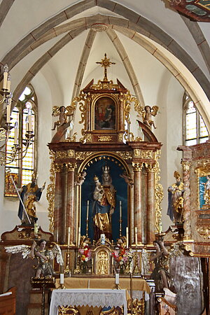 Neukirchen am Ostrong, Pfarrkirche Mariae Himmelfahrt, Hochaltar, um 1660