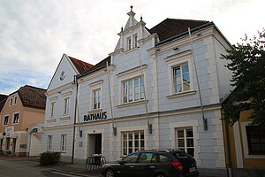 Purgstall, Rathaus, im Kern 16./17. Jh., Fassade 1906