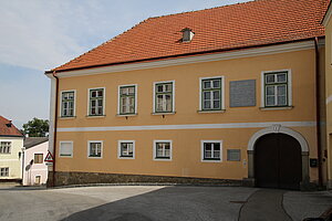 Schweiggers, Pfarrhof, Anlage vom Ende des 16. Jahrhunderts, im 18. Jahrhundert umgebaut