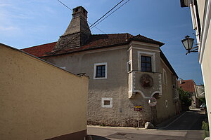 Wösendorf, Winklgasse 48, ehem. Gasthof Zum alten Kloster