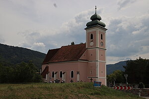 Niederranna, Pfarrkirche hl. Margaretha, im Kern spätmittelalterlich, 1757-1762 erhöht