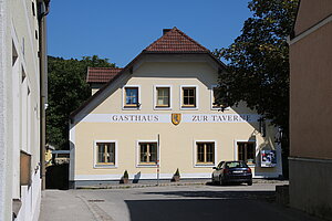 Michelbach, Markt Nr. 9: Gasthof zur Taverne