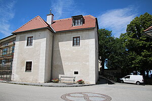 St. Michael am Bruckbach, Pfarrhof, tw. abgetragener Vierkanter, im Kern vor 1821
