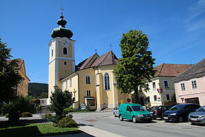 Ysper, Pfarrkirche hl. Lorenz, im Kern gotischer, 1888/9 neugotisch umgebauter Bau