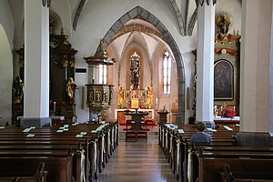 Euratsfeld, Pfarrkirche hl. Johannes d. Täufer, Blick gegen Chor