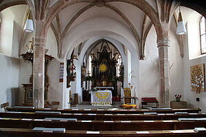 Großschönau, Pfarrkirche hl. Leonhard, Kircheninneres, Gewölbe um 1400/1. Hälfte 15. Jh.