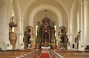 Opponitz, Pfarrkirche hl. Kunigunde, nach dem Vorbild der Johannes-Nepomuk-Kirche in Wien um 1860 errichtet, Ausstattung barock und 19. Jh.