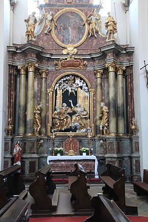 Maria Lanzendorf, Pfarr- und Wallfahrtskirche Schmerzhafte Mutter Gottes, Sippen-Altar in westl. Seitenkapelle nach Entwurf M. Steinl, 1703