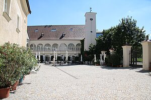 Katzelsdorf, Schloss Katzelsdorf, Anlage des 16./17. Jh.s