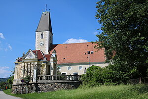 Hafnerbach, Pfarrkirche hl. Zeno und Mausoleum