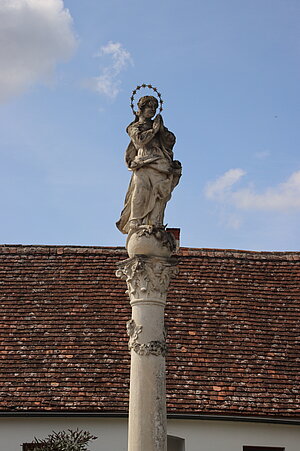 Neukirchen an der Wild, Mariensäule, um 1700