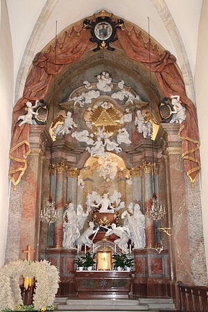 Laa an der Thaya, Pfarrkirche hl. Veit, Hochaltar, 1741 von Ignaz Lengelacher errichtet