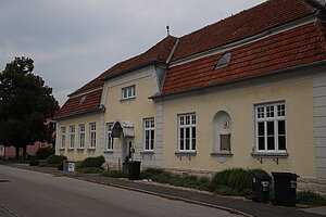 Altenwörth, Hauptstraße Nr. 6, Alte Volksschule