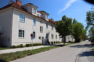 Felixdorf, Bräunlichgasse, Felixhof