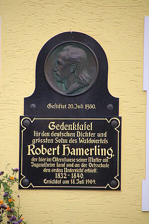 Großschönau, Gedenktafel am Wohnhaus der Mutter Robert Hamerlings