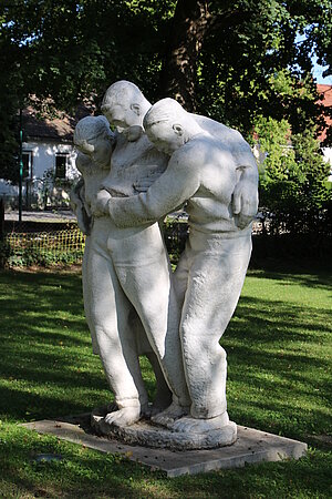 Bad Pirawarth, Skulpturenpark mit Werken von Hans Knesl