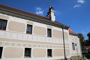 Poysdorf, Bürgerspital, 1657 gegründet, Kapelle 1663 angebaut