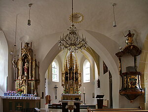 Reinsberg, Pfarrkirche hl. Johannes der Täufer, gotische Hallenkirche, Gewölbe 15. Jh., Einrichtung neugotisch