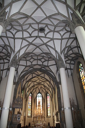 St. Valentin, Pfarrkirche St. Valentin, Netzrippengewölbe im Hallenlanghaus, 1522