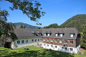 Lunz- Seehof, Kupelwieser'sche Stiftung, 1906 - heute Wassercluster Lunz