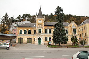 Kaltenleutgeben, Rathaus, um 1900 erbaut