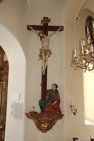 Leobersdorf, Pfarrkirche hl. Martin, Kreuzigungsgruppe, Mitte 18. Jh.