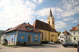Persenbeug, Marktkapelle, ehem. Pfarrkirche Hll. Florian und Maximilian, spätgotischer Bau, um 1500