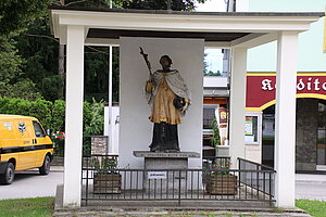 Neumarkt an der Ybbs, Statue Hl. Johannes Nepomuk auf dem Marktplatz