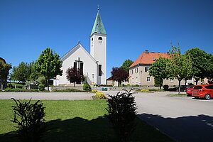 Kirchenplatz in Sigmundsherberg