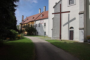 St. Bernhard, Klosterhof