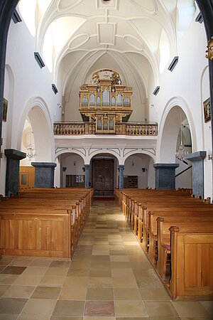 Ferschnitz, Pfarrkirche hl. Xystus, Blick gegen die Orgelempore