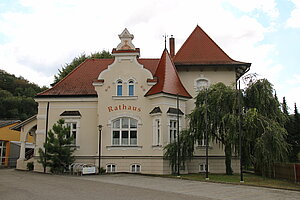 Krummnußbaum, Rathaus, ehem. Villa Podruschka, 1895, seit 1913 Rathaus