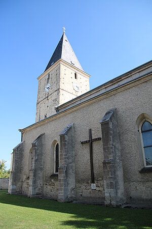 Sollenau, Pfarrkirche hl. Laurentius, romanische Basilika, 12. Jh.