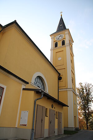 Ebenthal, Pfarrkirche hl. Koloman, Barockbau des 17. Jh.s 1831-1840 umgebaut und erweitert